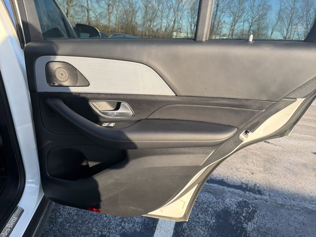 Used 2025 Mercedes-Benz GLE 350 4MATIC image 25