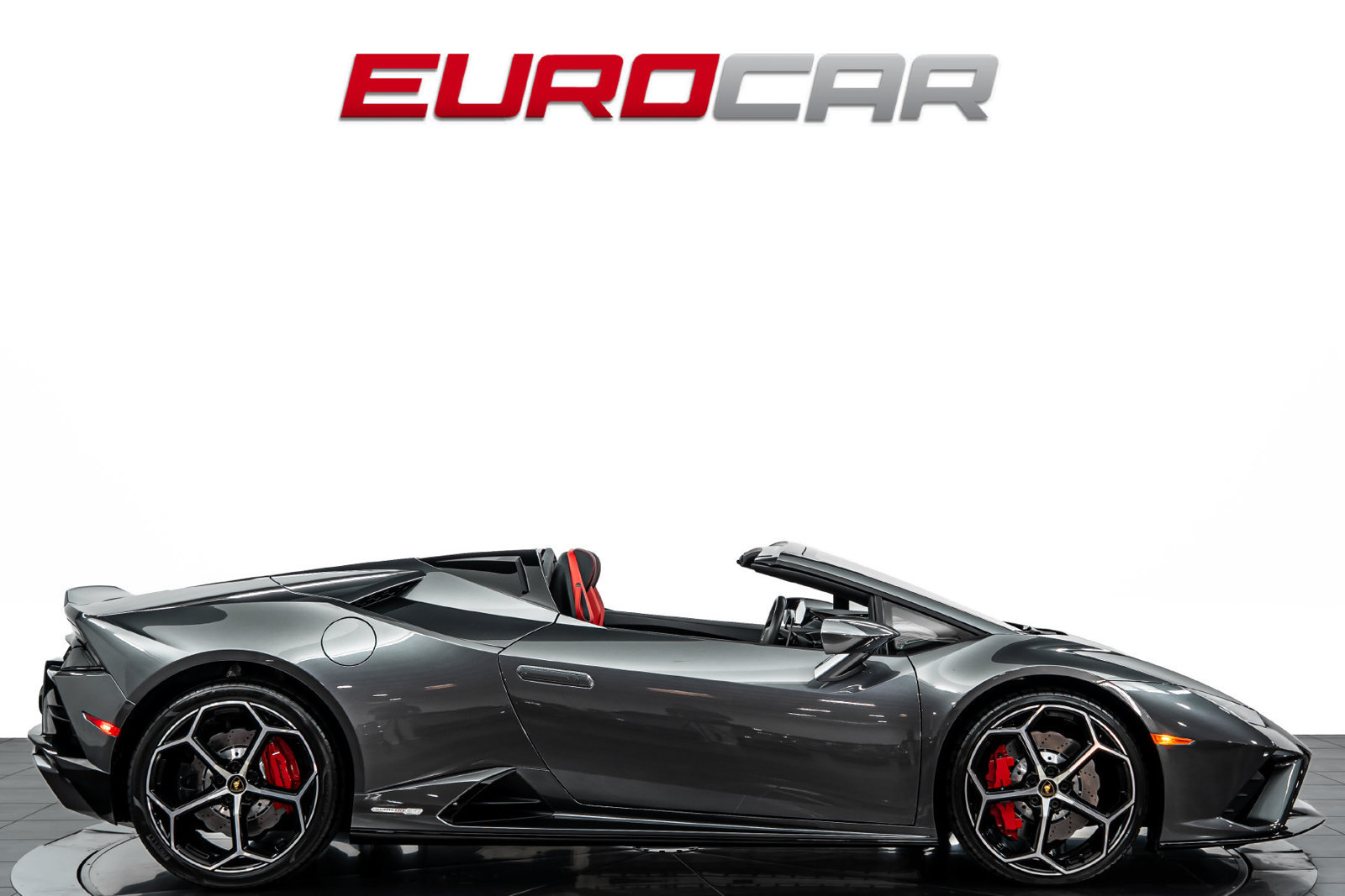 Used 2021 Lamborghini Huracan EVO RWD image 8