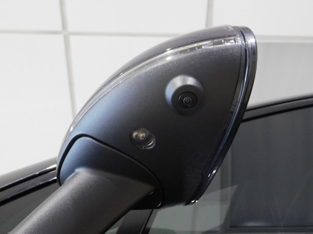 Used 2021 Porsche Macan GTS AWD/4WD image 21