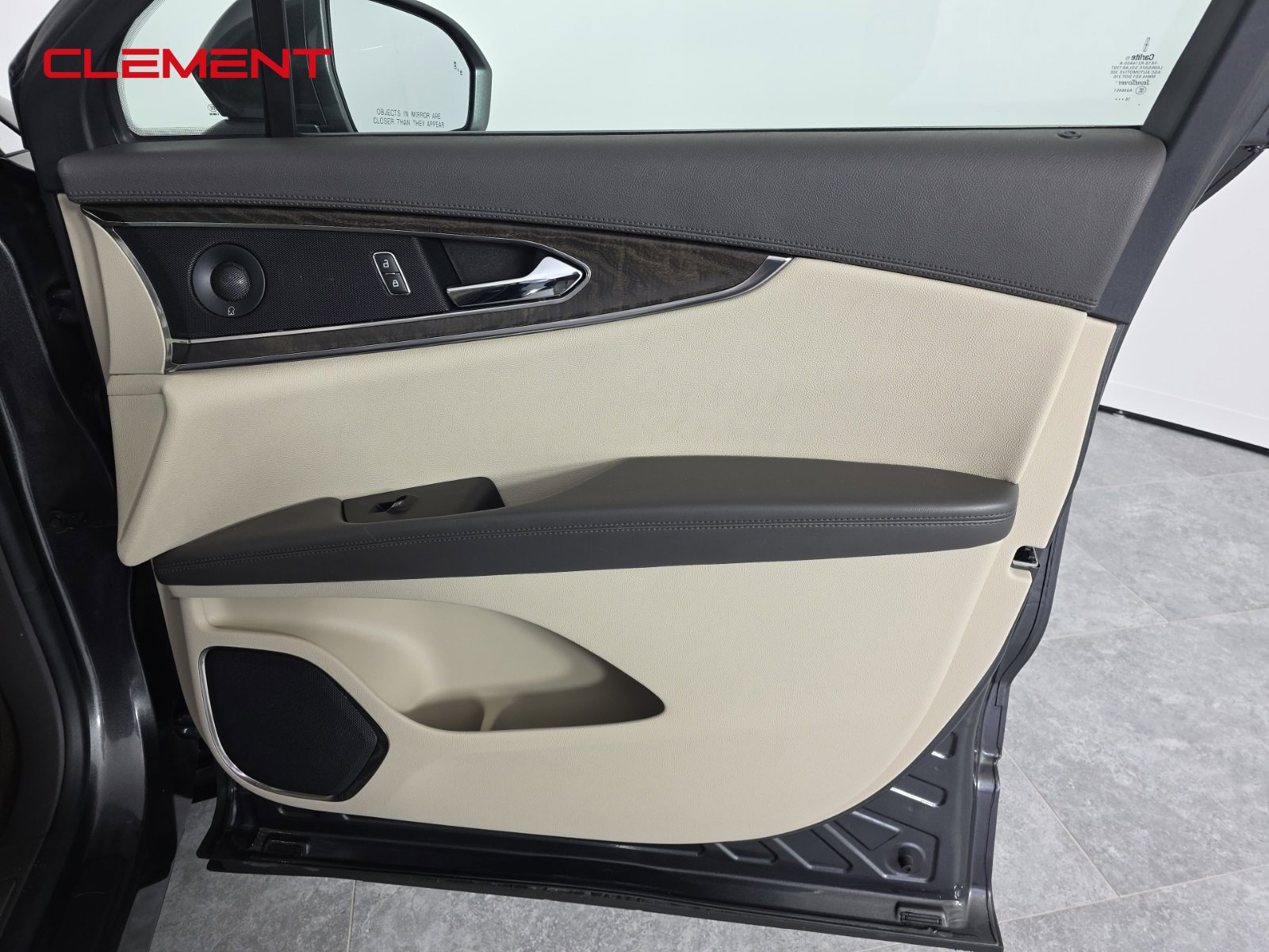 Used 2020 Lincoln Nautilus Reserve image 30