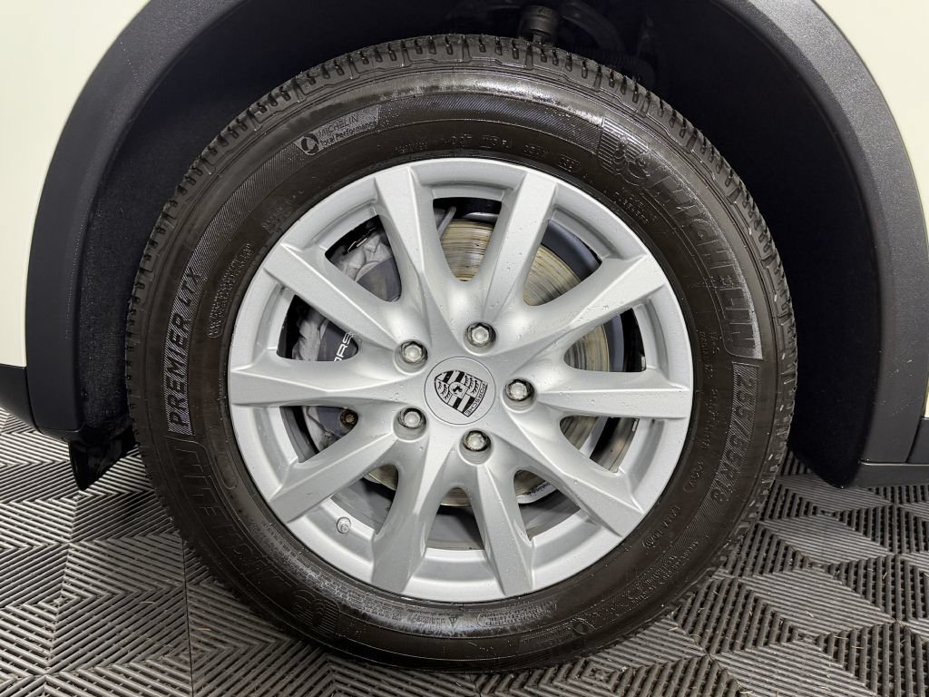 Used 2011 Porsche Cayenne AWD/4WD image 37