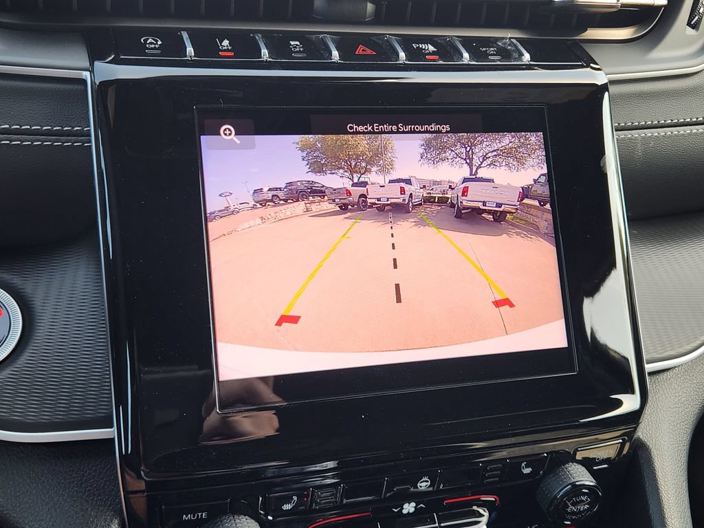 New 2026 Jeep Grand Cherokee L 4WD image 13