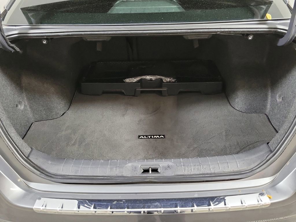 Used 2020 Nissan Altima 2.5 SR w/ Premium Package image 9