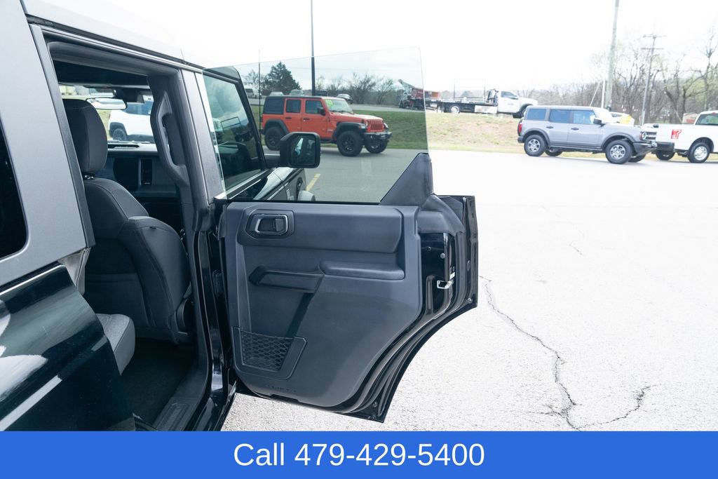 Used 2025 Ford Bronco Big Bend image 13