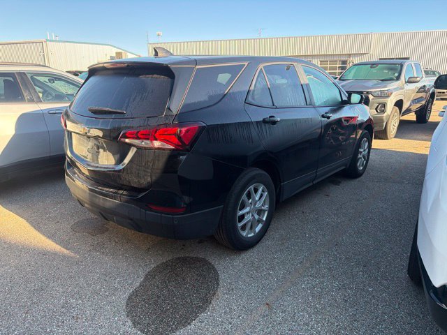 Used 2024 Chevrolet Equinox LS w/ LS Convenience Package FWD image 5