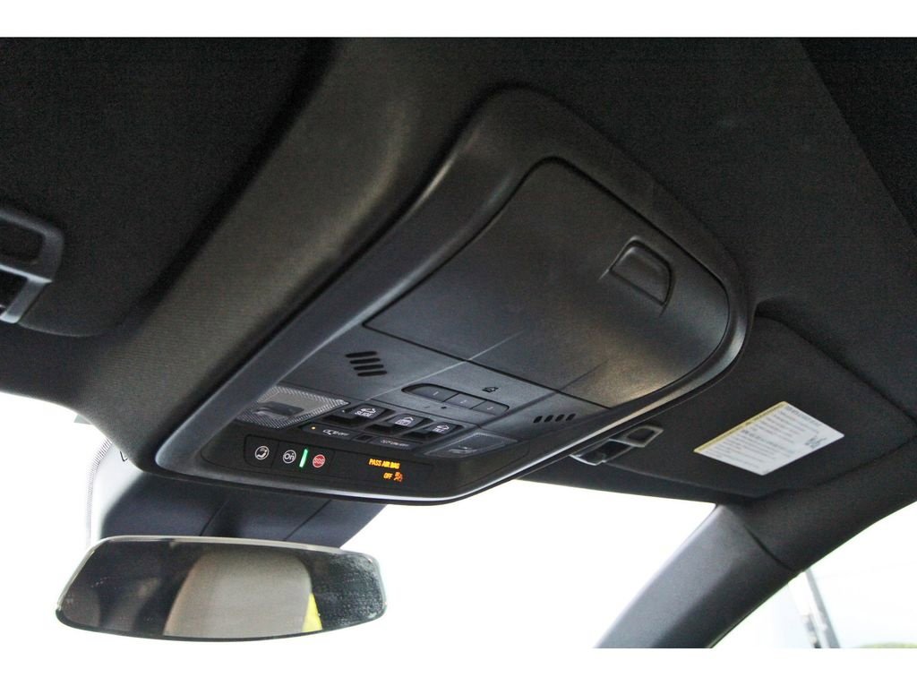 Used 2024 Cadillac XT4 Luxury w/ Cold Weather Package image 21