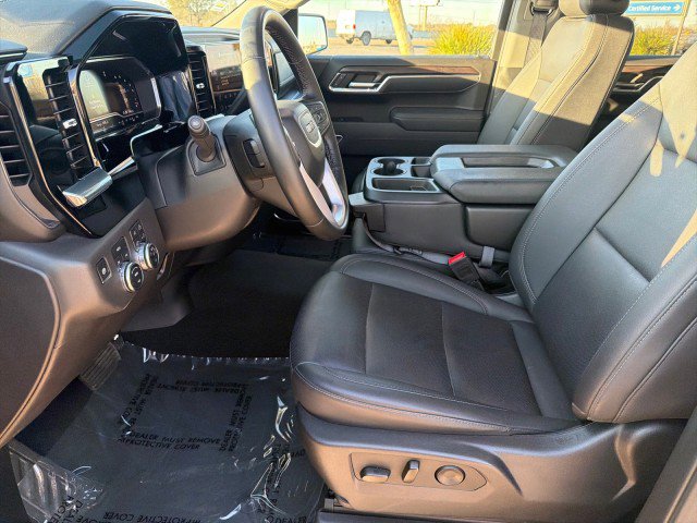 Used 2025 GMC Sierra 1500 SLT image 5