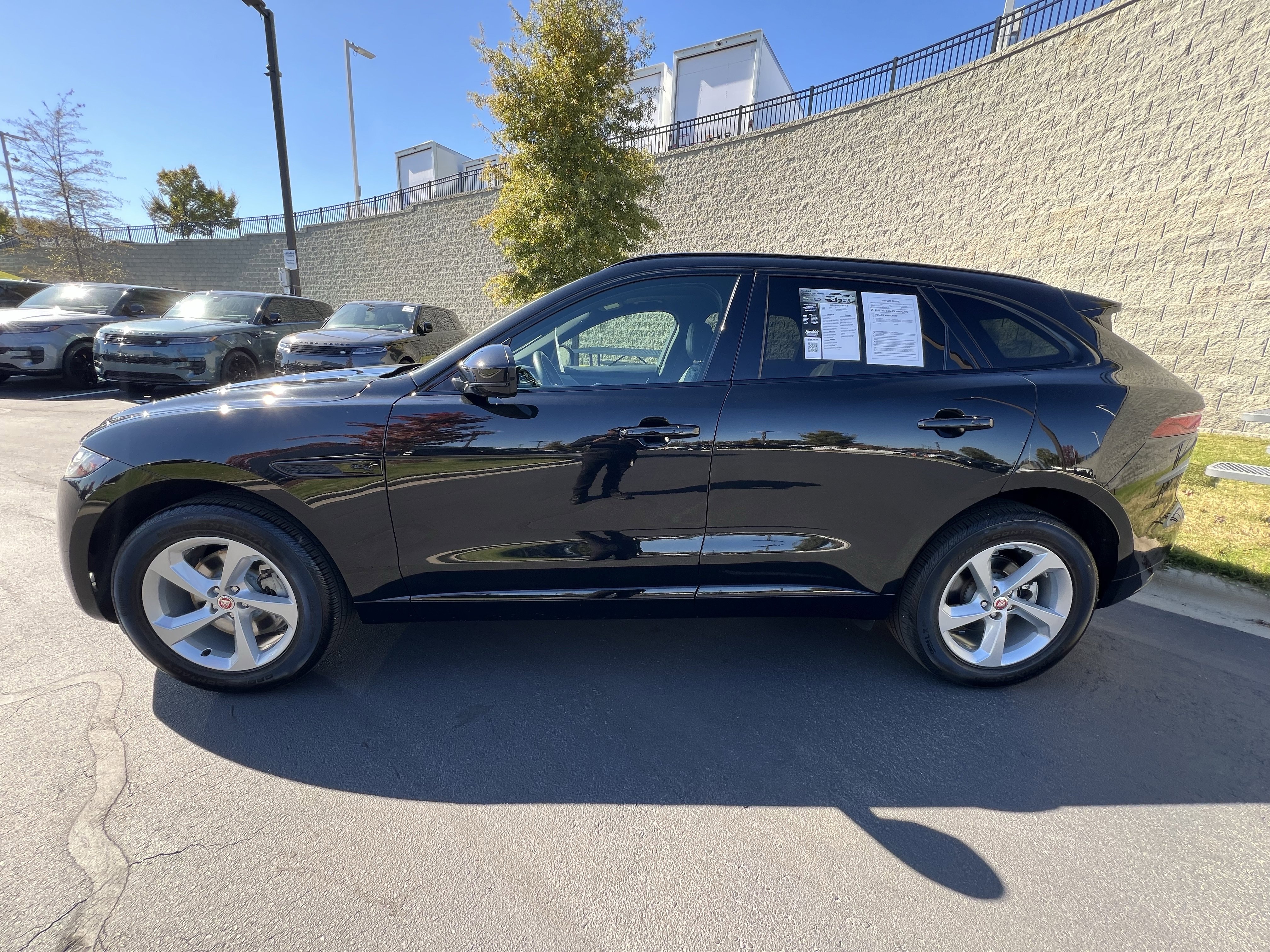 Certified 2023 Jaguar F-PACE S image 4