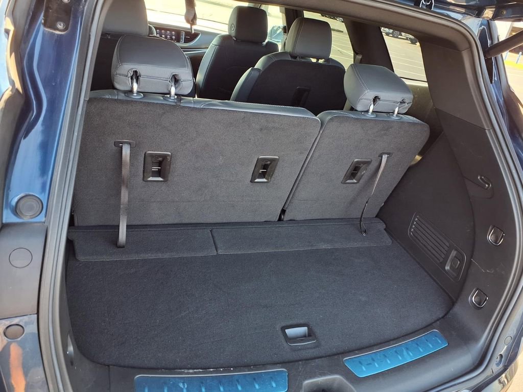Used 2024 Buick Enclave Essence w/ LPO, Floor Liner Package FWD image 27