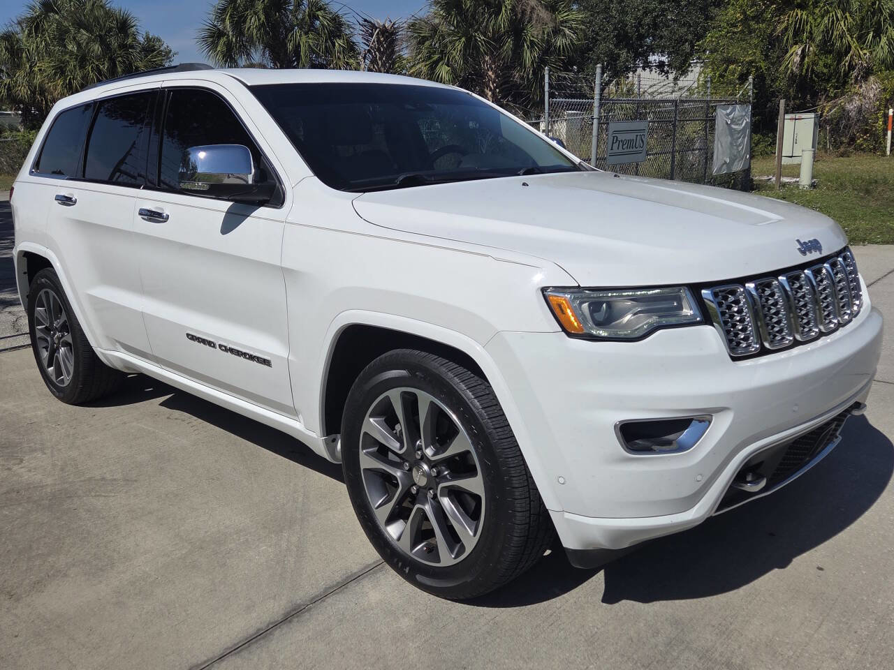 Used 2018 Jeep Grand Cherokee Overland