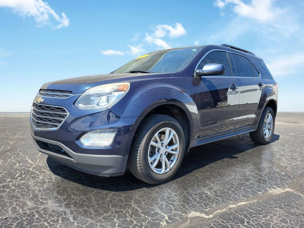 Used 2017 Chevrolet Equinox LT FWD image 2