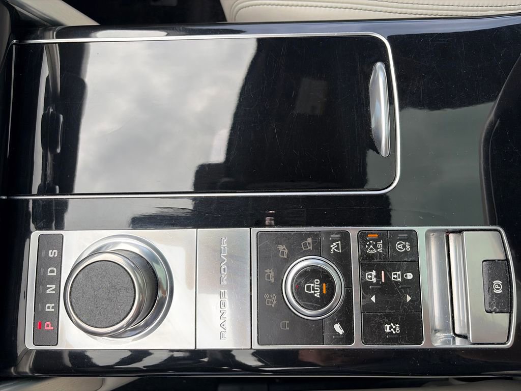 Used 2015 Land Rover Range Rover Autobiography AWD/4WD image 25