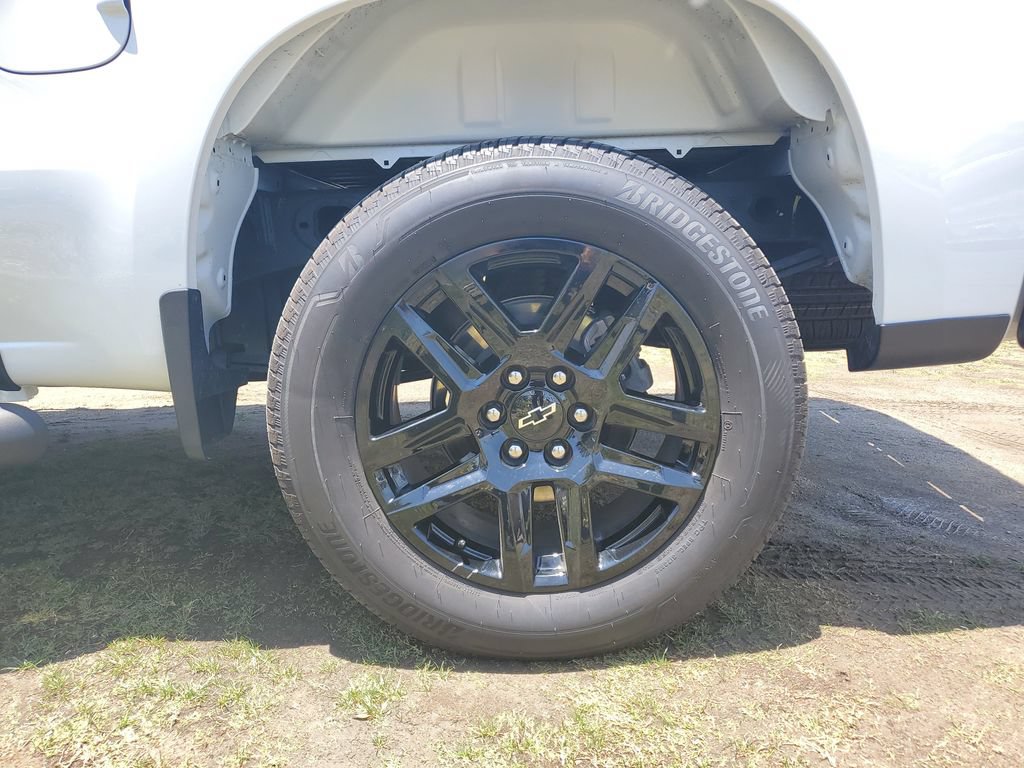 Used 2025 Chevrolet Silverado 1500 Custom w/ LPO, Utility Wall Package AWD/4WD image 6