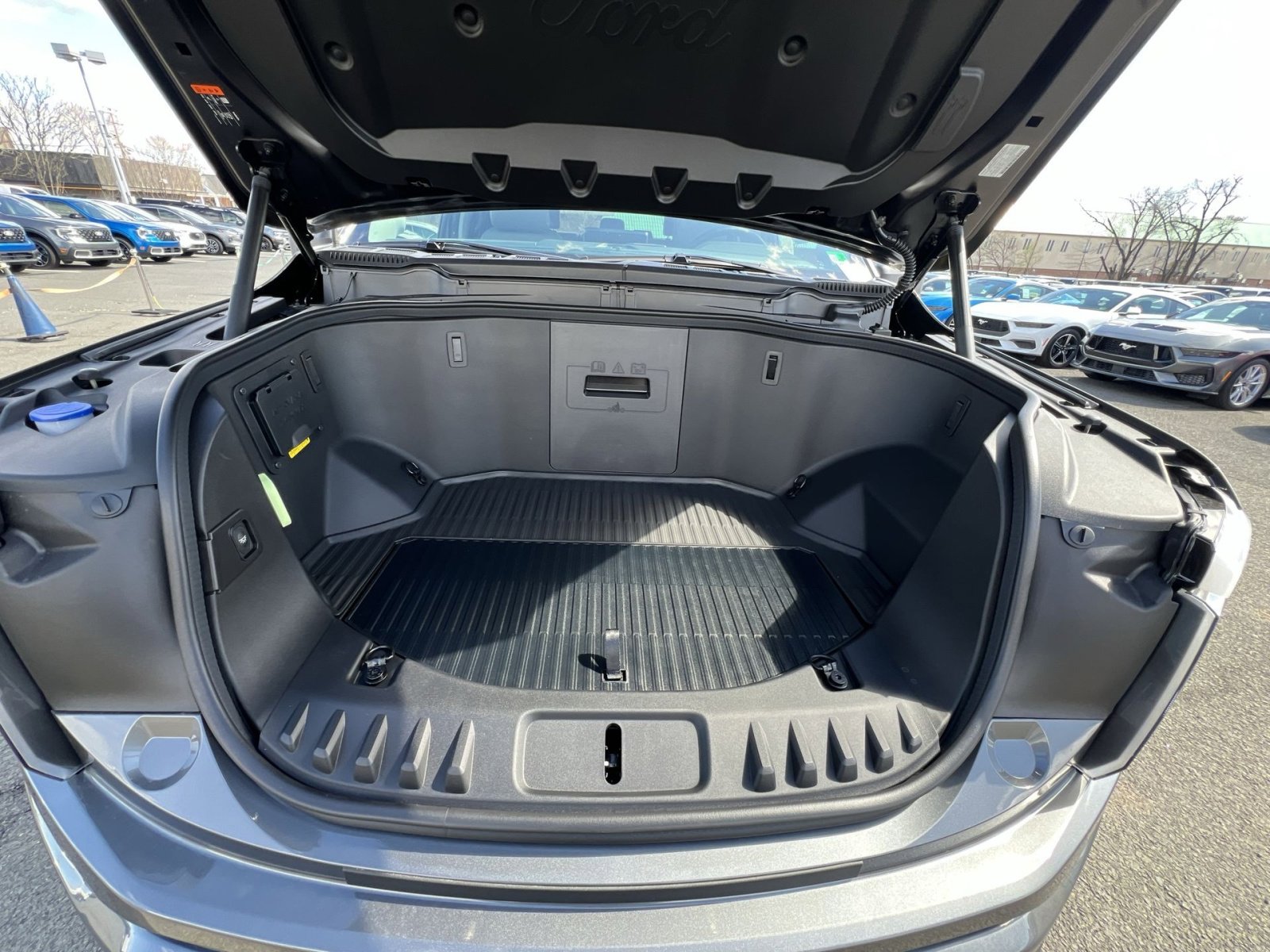 New 2025 Ford F150 Lightning Flash image 27