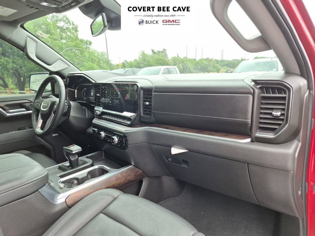 Used 2025 GMC Sierra 1500 SLT image 15