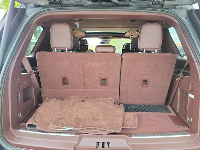 Used 2020 Lincoln Navigator Black Label w/ Cargo Convenience Package AWD/4WD image 6