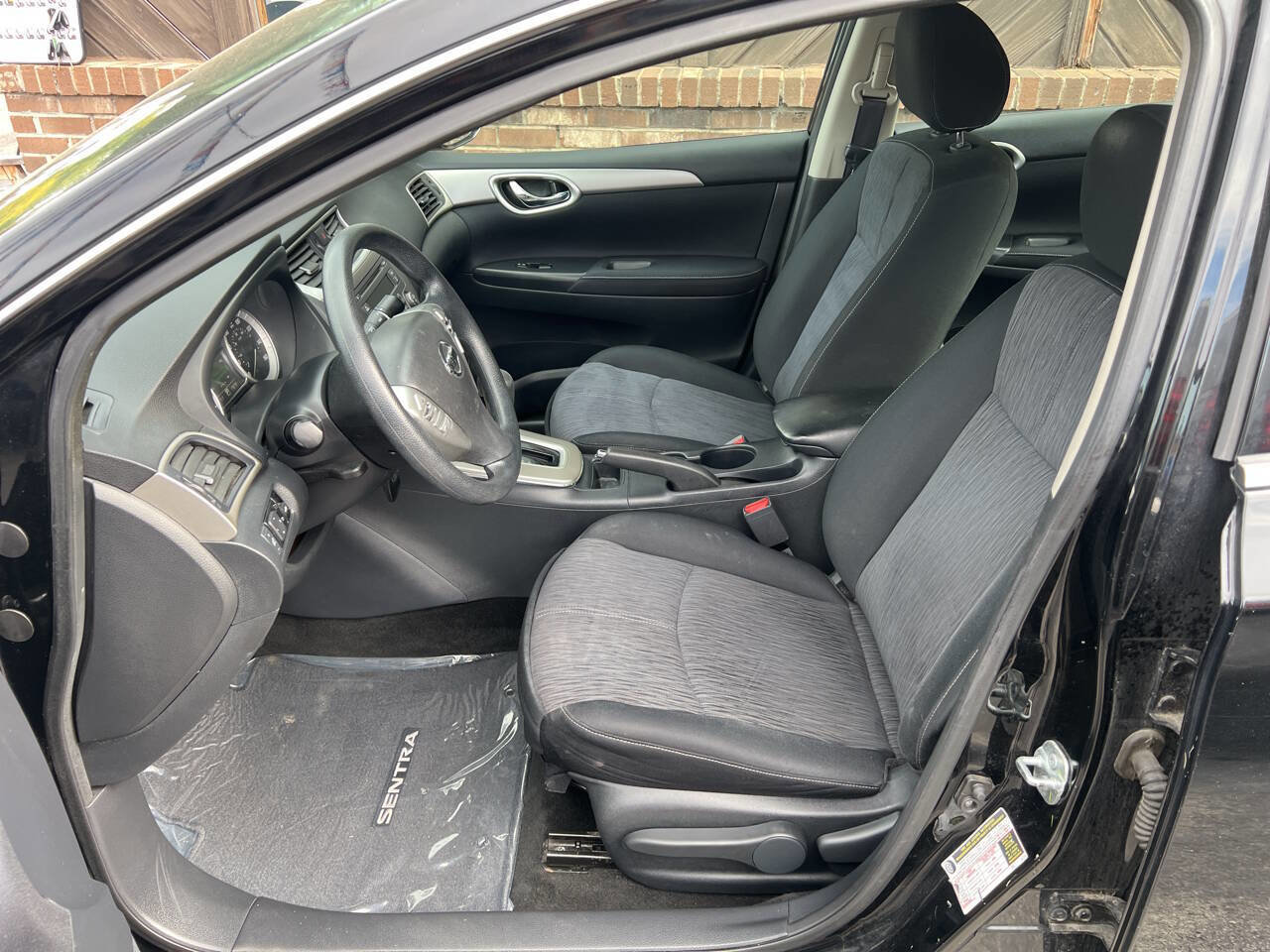 Used 2014 Nissan Sentra SV image 9