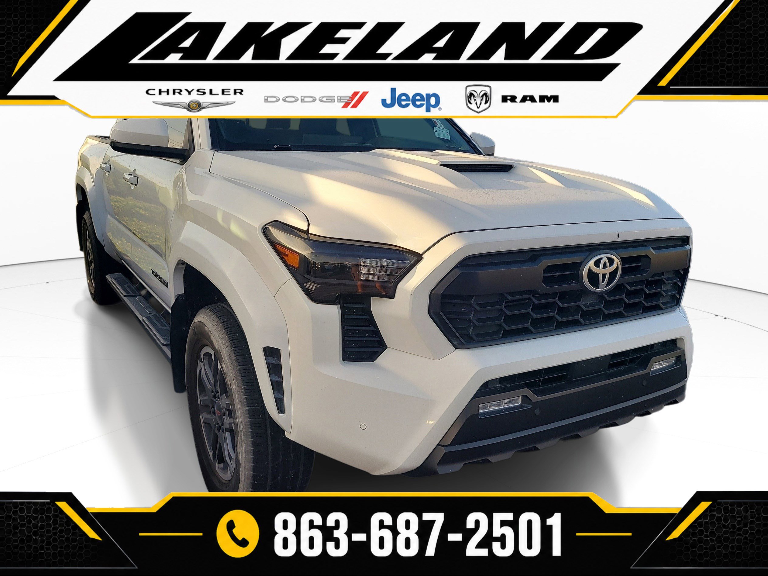 Used 2024 Toyota Tacoma TRD Sport w/ TRD Sport Upgrade Package RWD image 1