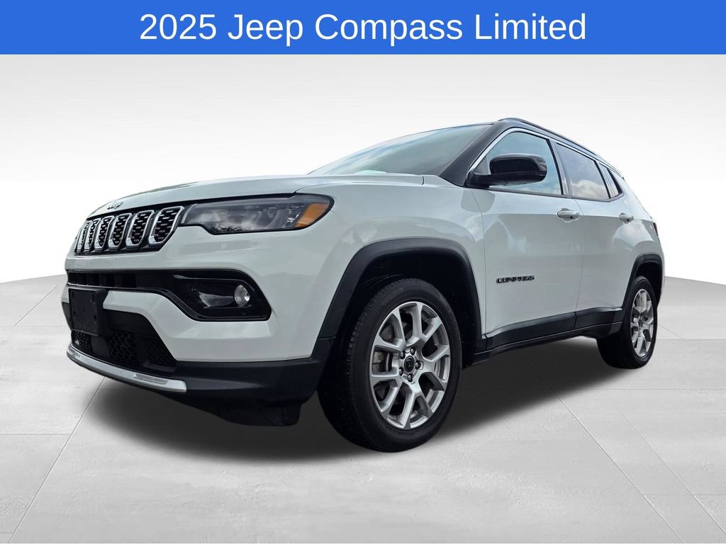 Used 2025 Jeep Compass Limited AWD/4WD image 10