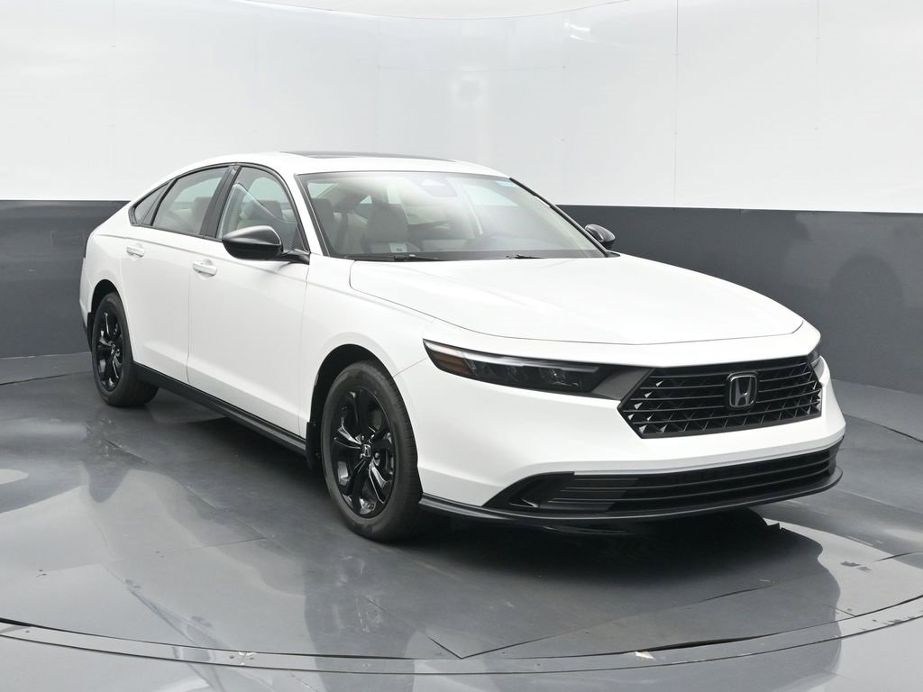 New 2025 Honda Accord SE image 2