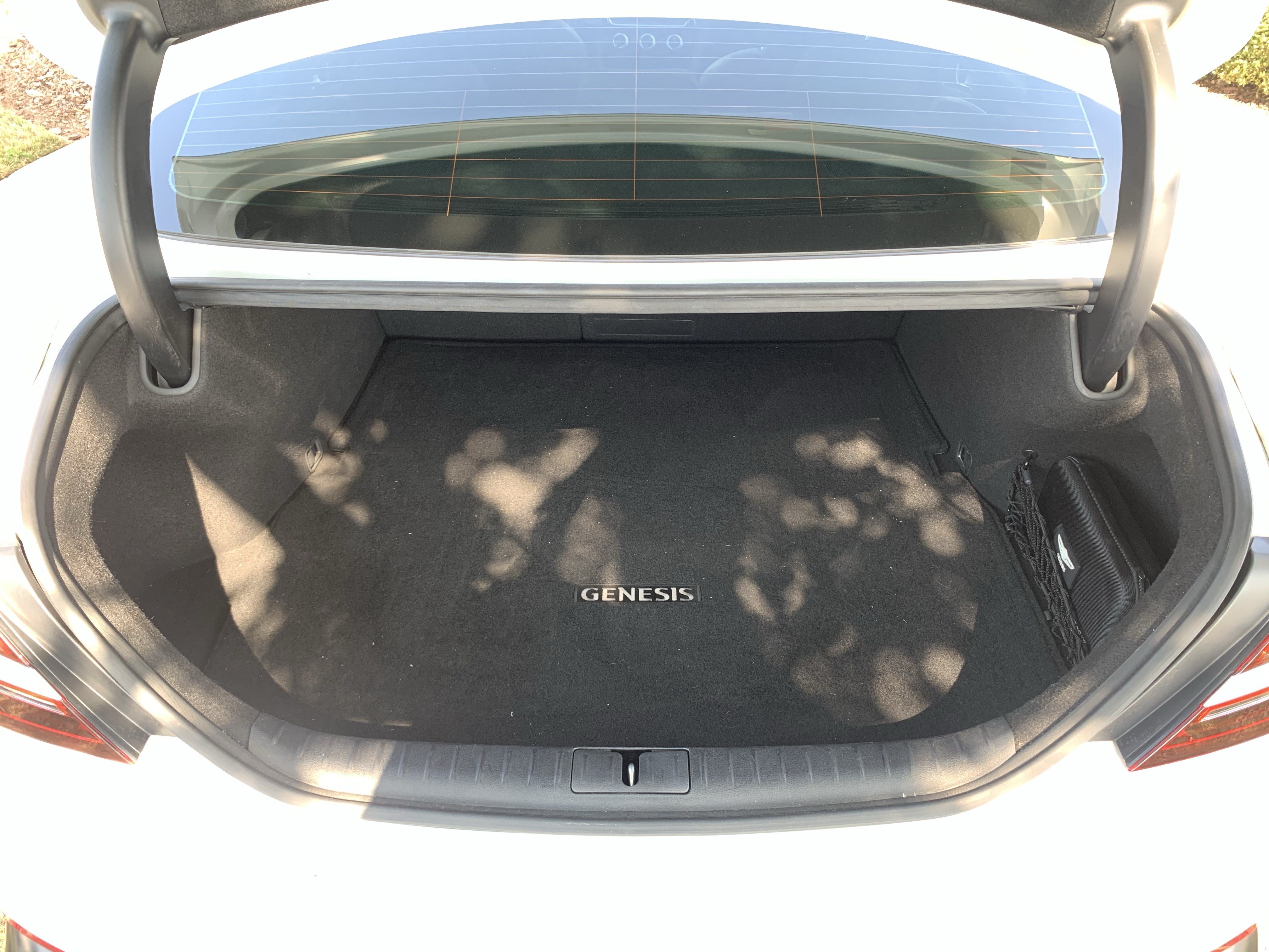 Used 2022 Genesis G70 3.3T RWD image 34