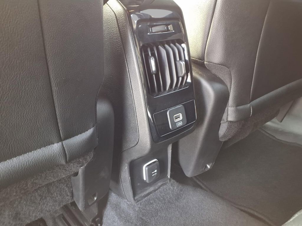 Used 2025 Jeep Compass Limited image 24