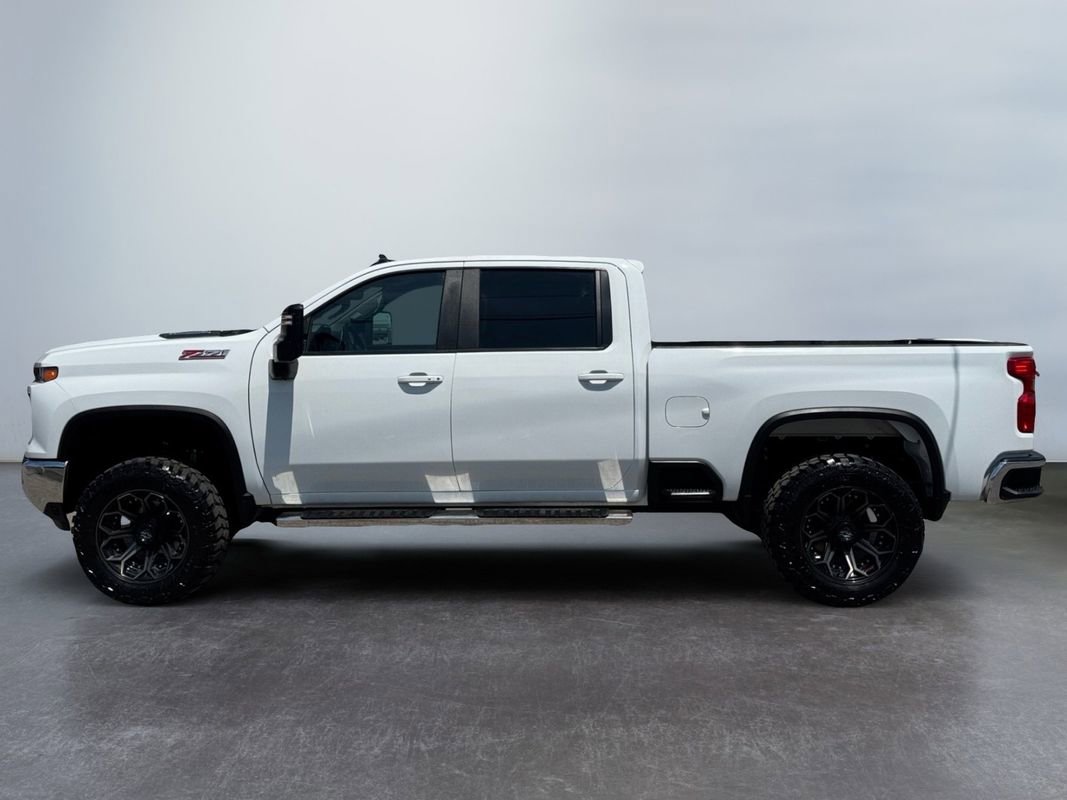 Used 2024 Chevrolet Silverado 2500 LT w/ All Star Edition AWD/4WD image 7