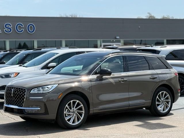 Used 2025 Lincoln Corsair Grand Touring w/ Towing Package image 34