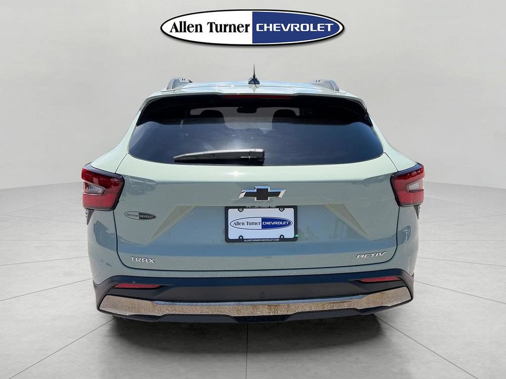 New 2026 Chevrolet Trax ACTIV w/ Driver Confidence Package FWD image 5
