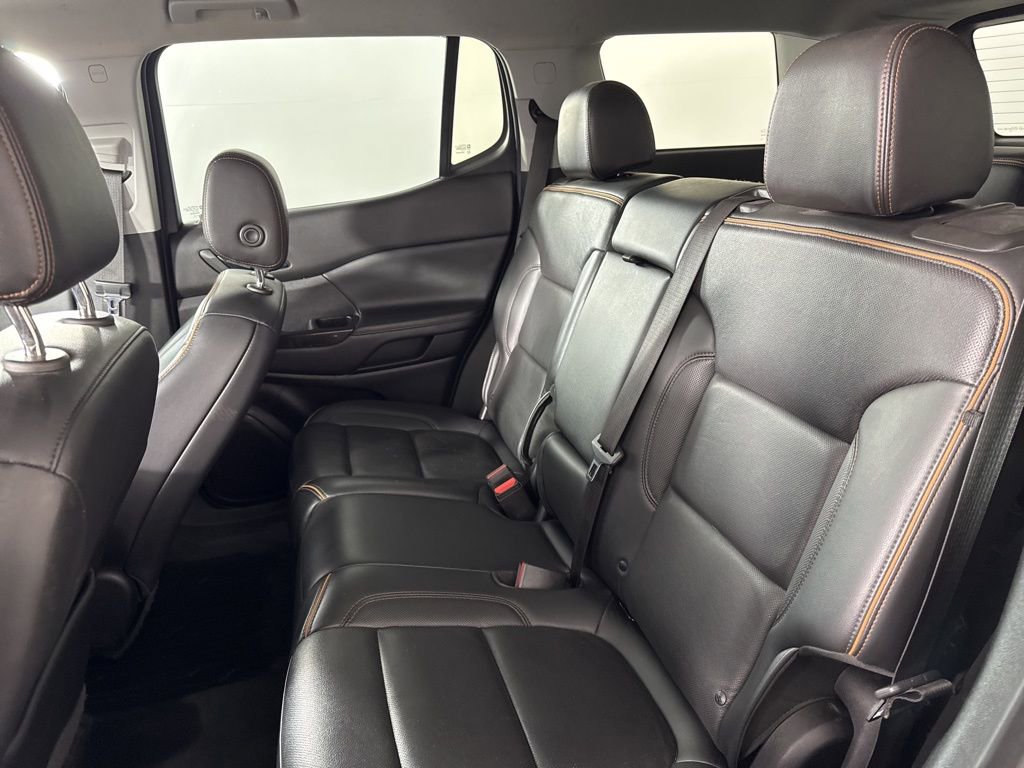 Used 2022 GMC Acadia AT4 w/ GMC Pro Grade Package AWD/4WD image 32