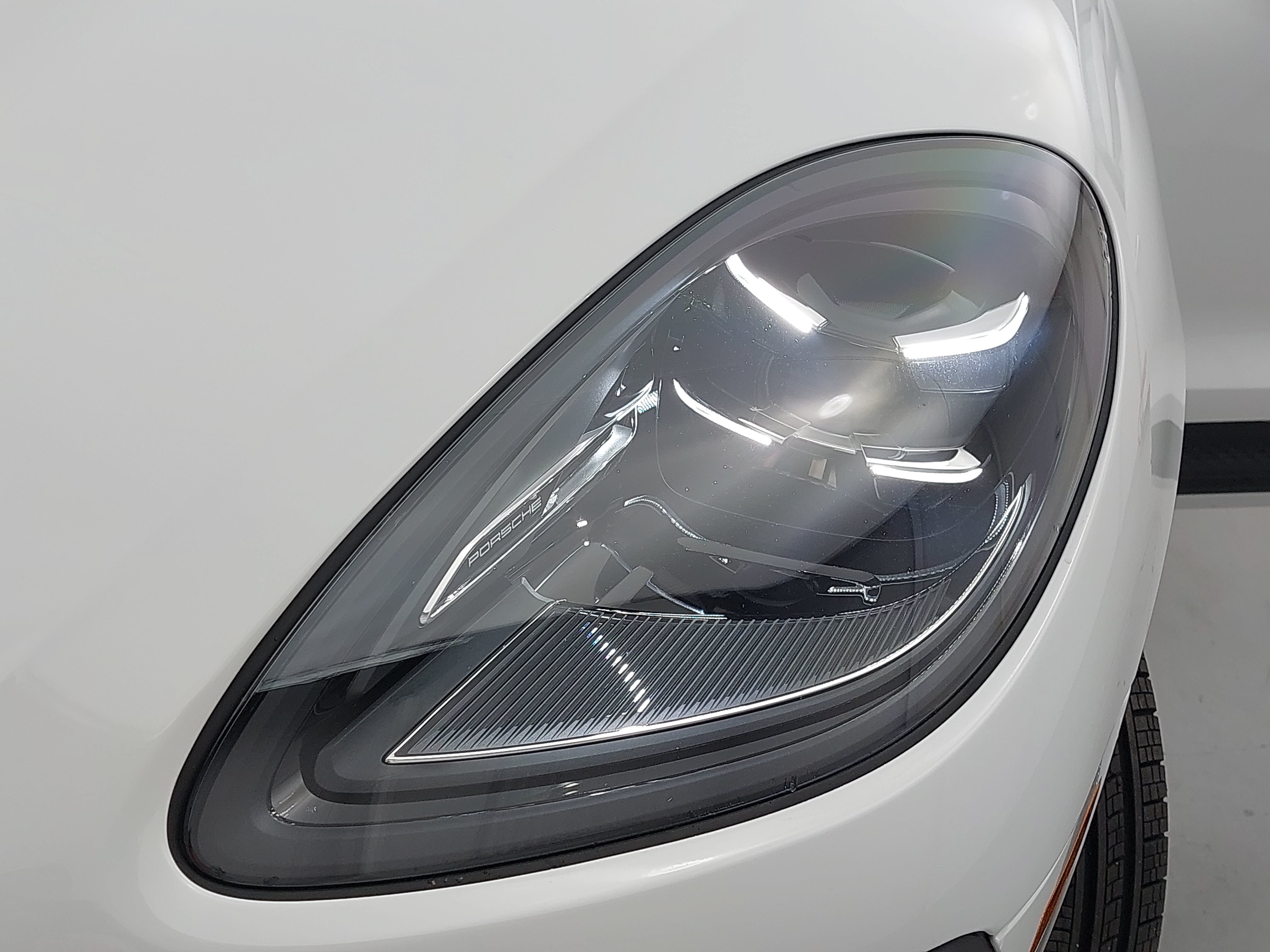 Certified 2026 Porsche Macan S AWD/4WD image 34