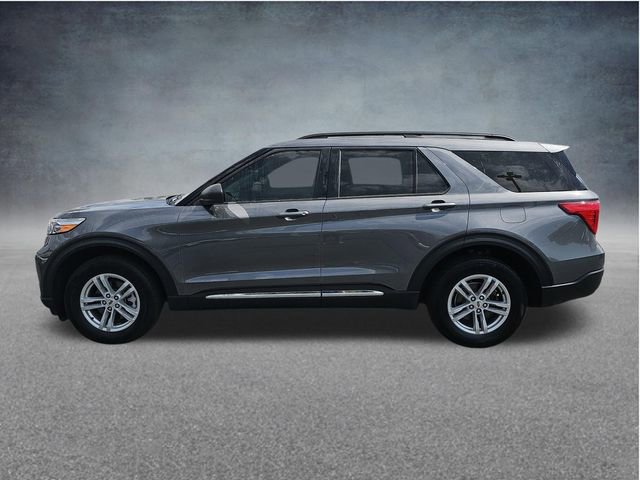Used 2023 Ford Explorer XLT w/ Equipment Group 202A AWD/4WD image 7
