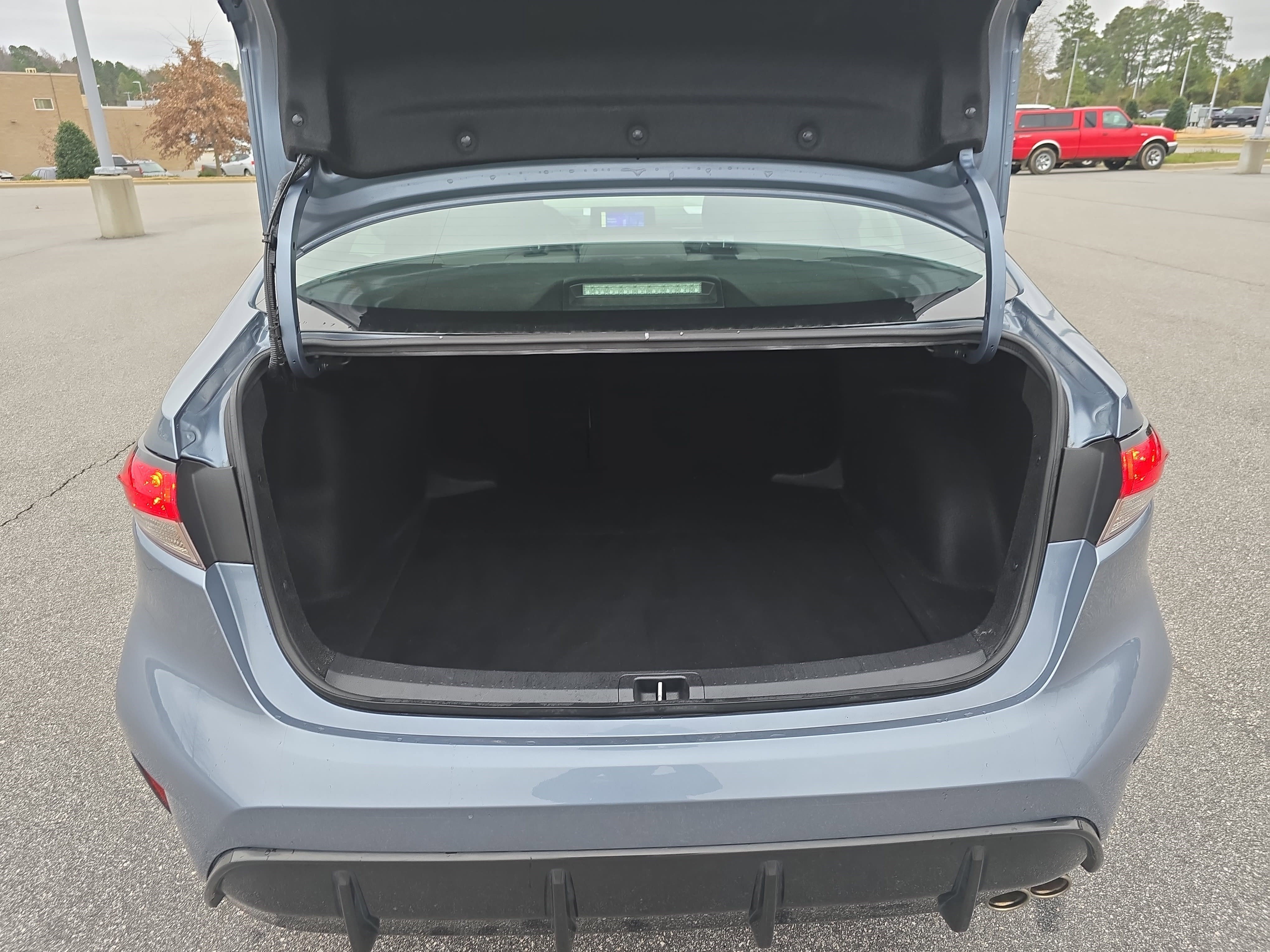 Used 2024 Toyota Corolla SE image 12