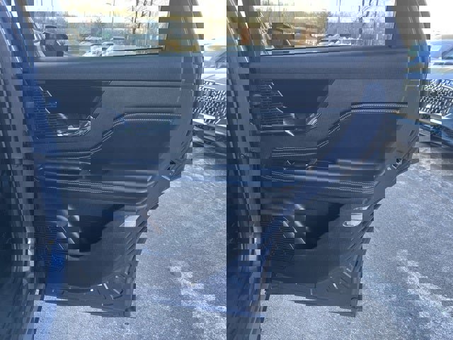 Used 2022 Lincoln Corsair AWD w/ Premium Package image 20