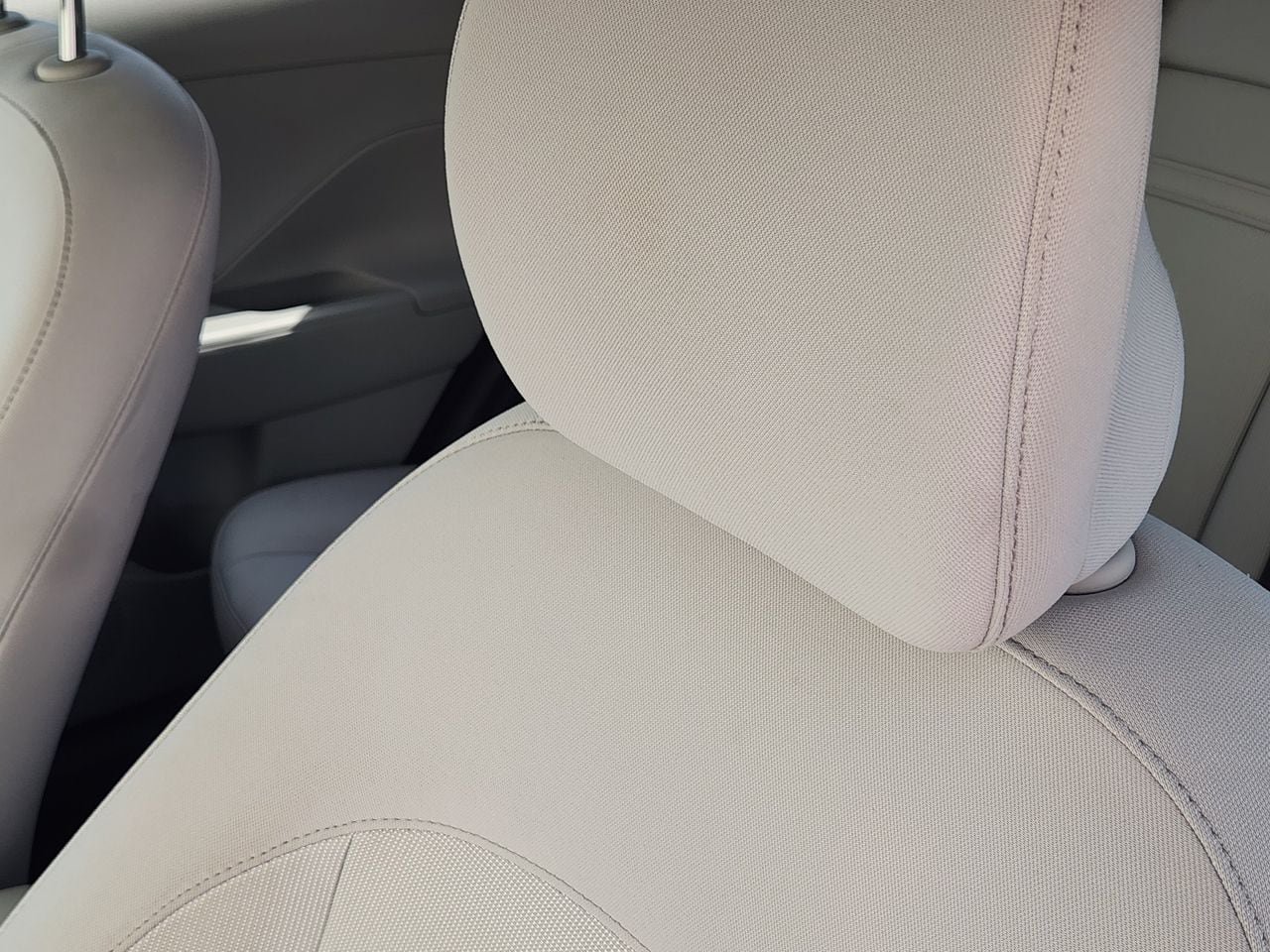 Used 2025 Hyundai Kona SEL FWD image 12