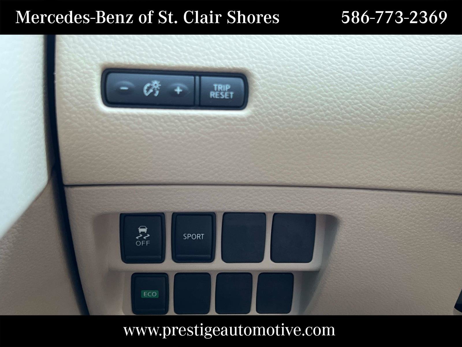 Used 2015 Nissan Rogue SV FWD image 30