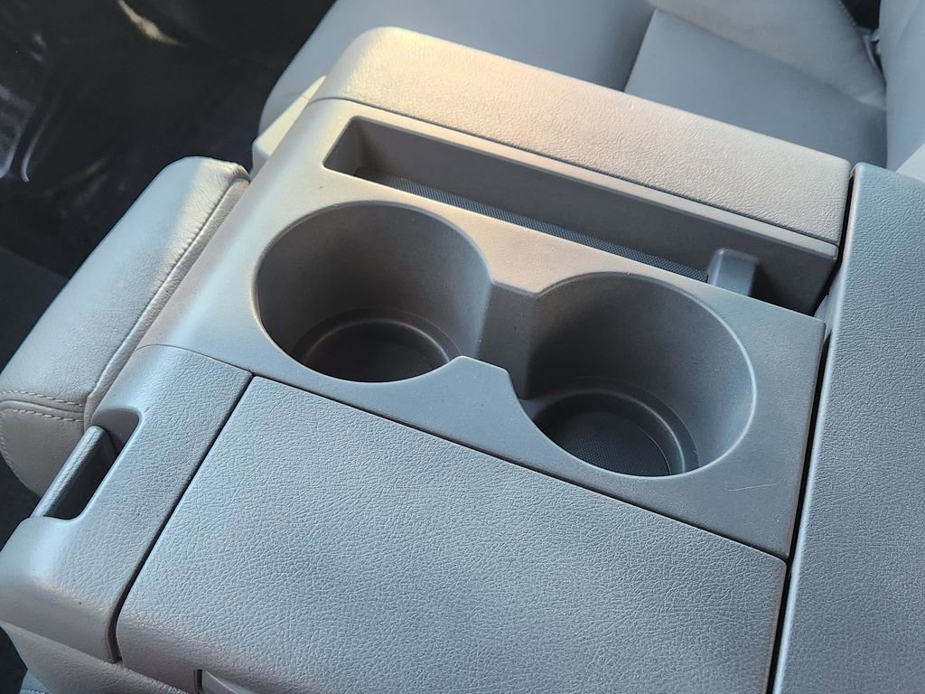 Used 2013 Toyota Tundra 4x4 CrewMax image 10