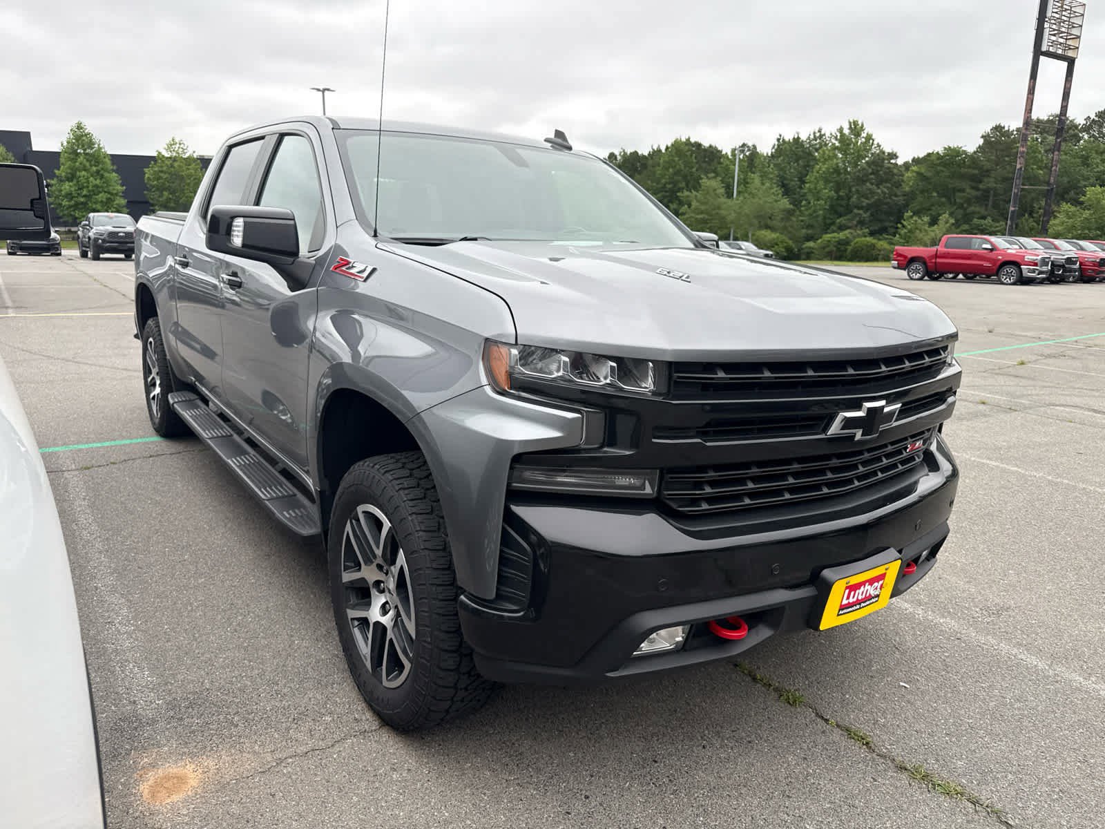 Used 2020 Chevrolet Silverado 1500 LT Trail Boss AWD/4WD image 2