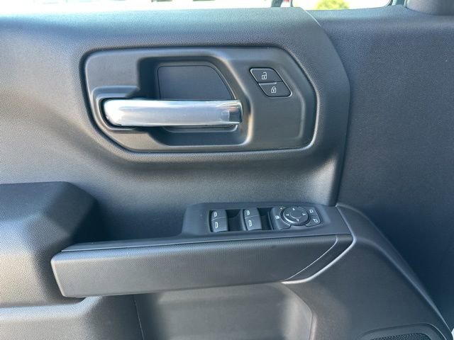 Used 2026 Chevrolet Silverado 1500 Custom image 14