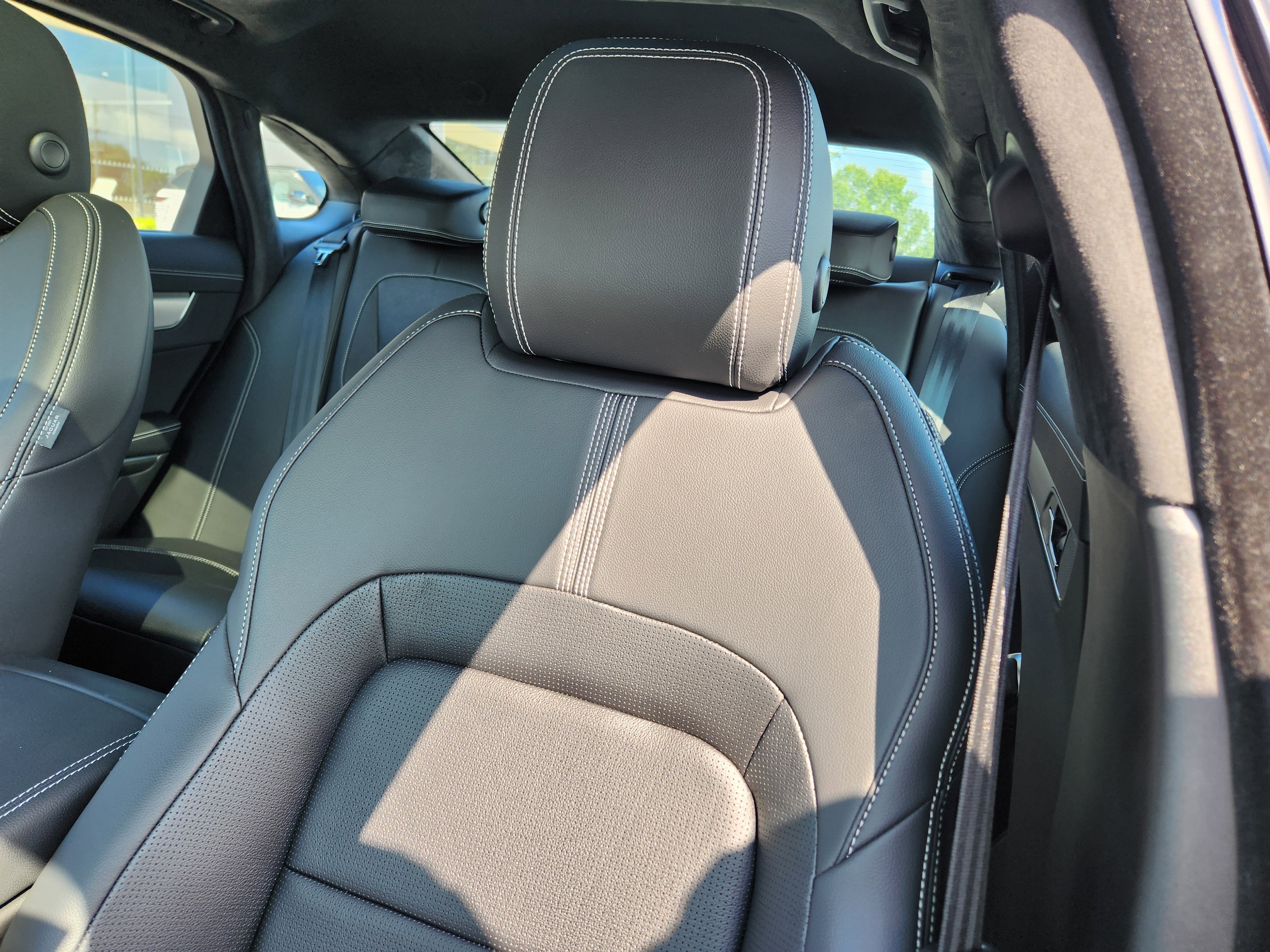 New 2024 Jaguar XF R-Dynamic SE image 7