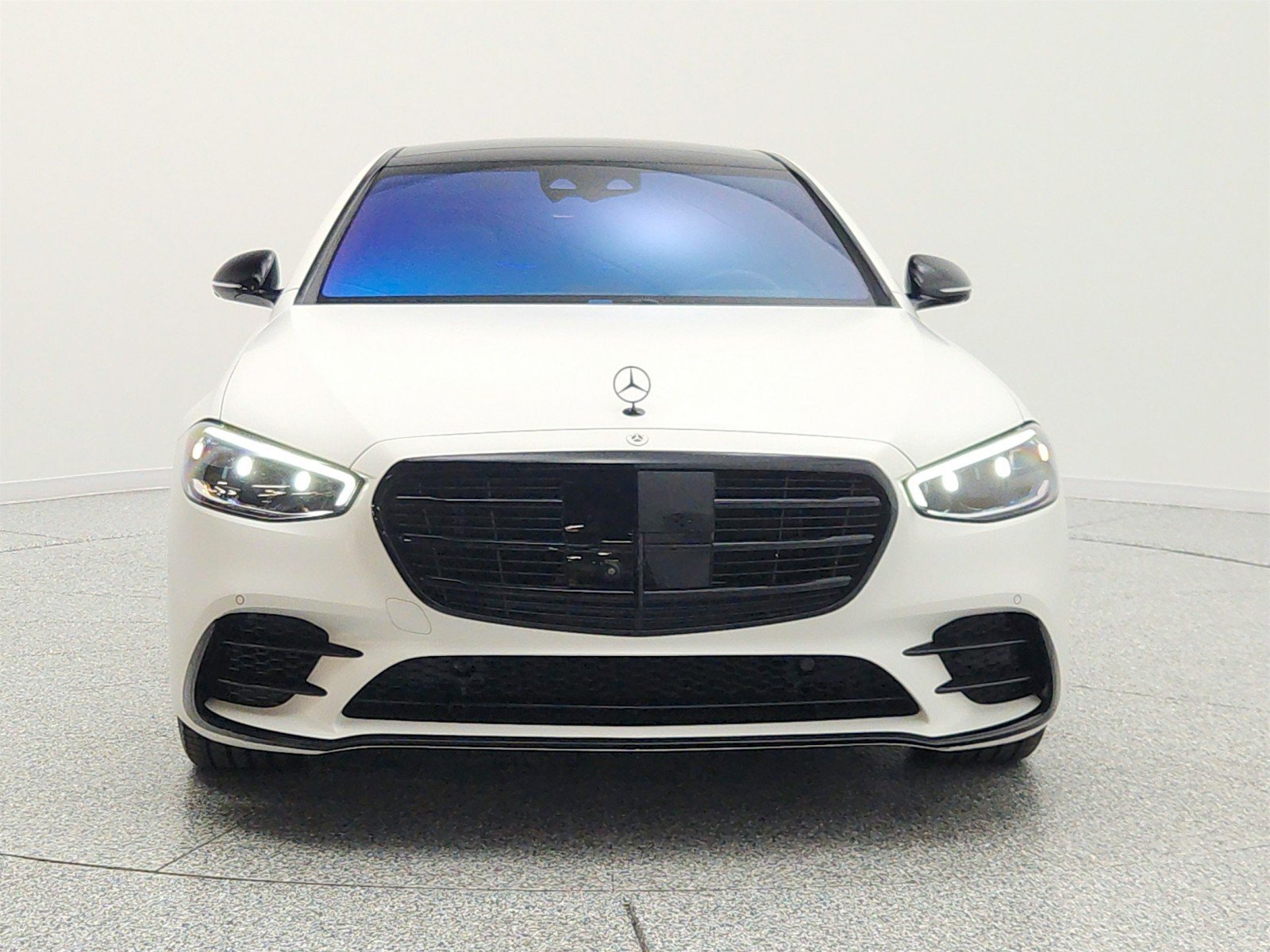 Used 2025 Mercedes-Benz S 580 4MATIC Sedan image 2