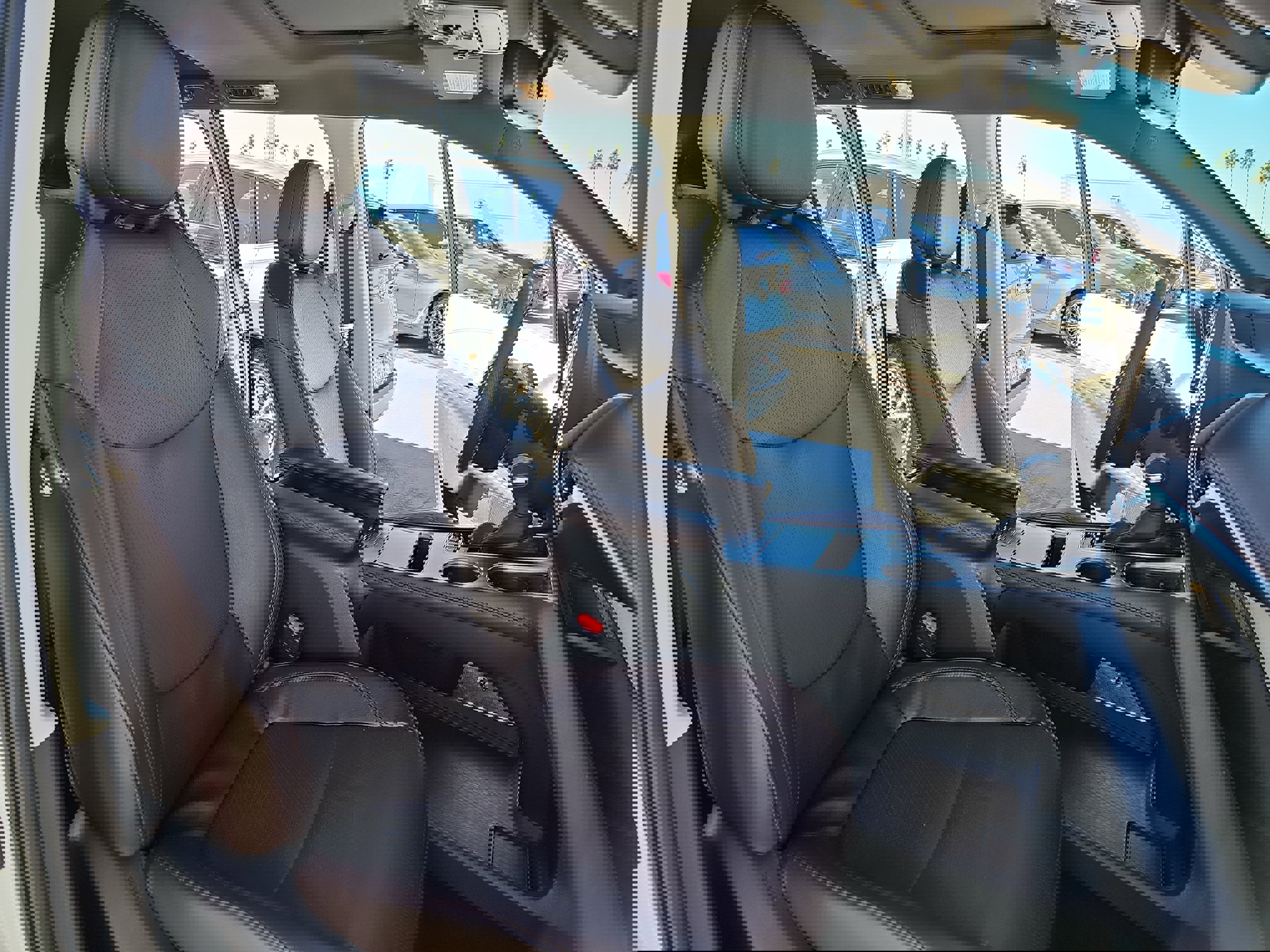 Used 2024 Toyota Sienna Platinum image 10