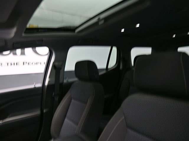 Used 2023 GMC Acadia SLE w/ Driver Convenience Package image 17