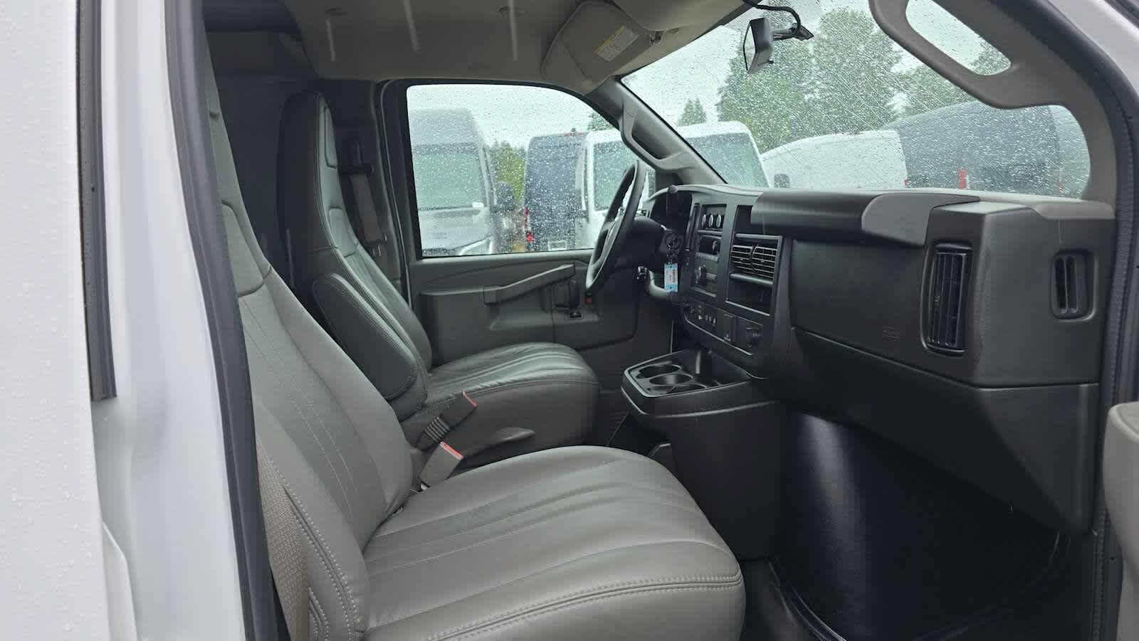 Used 2025 Chevrolet Express 2500 Extended w/ Driver Convenience Package RWD image 10