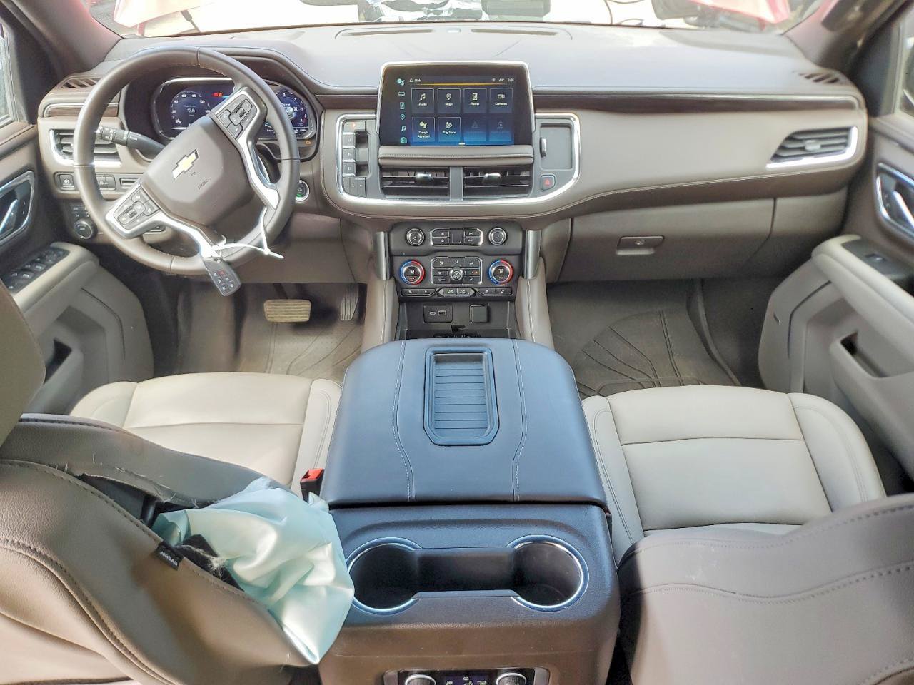 Used 2024 Chevrolet Suburban LT w/ Luxury Package AWD/4WD image 7