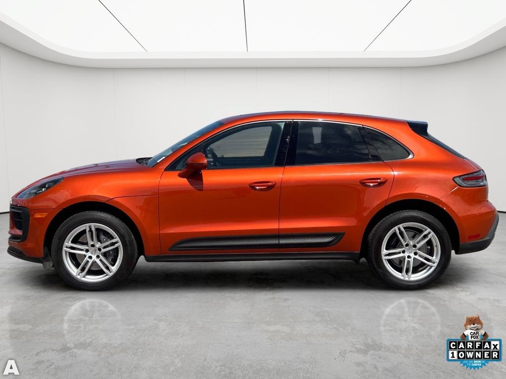 Used 2024 Porsche Macan AWD/4WD image 3
