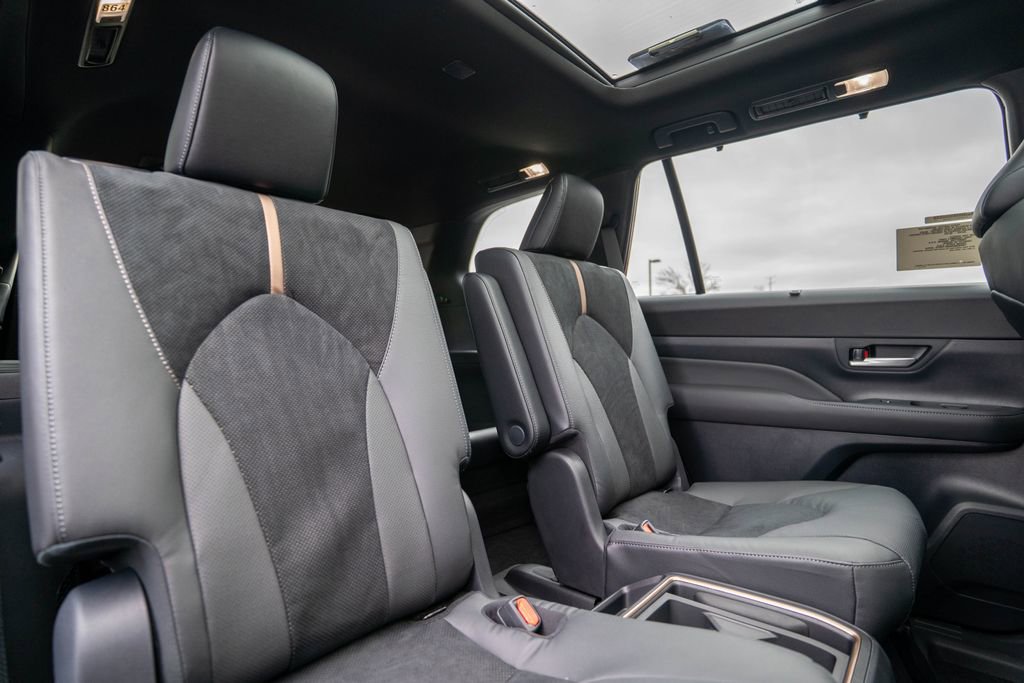 New 2026 Toyota Grand Highlander AWD Hybrid image 38