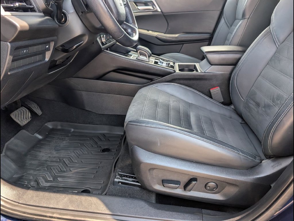 Used 2022 Mitsubishi Outlander SE AWD/4WD image 12