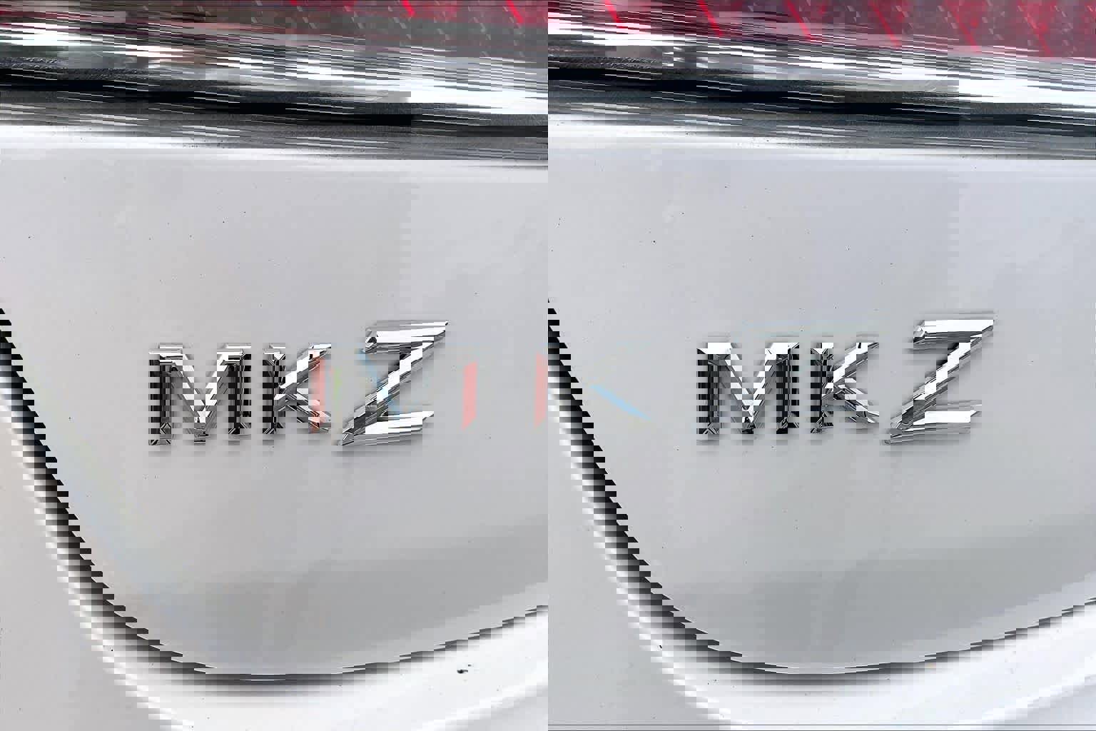 Used 2016 Lincoln MKZ Hybrid w/ Equipment Group 500A Select FWD image 10