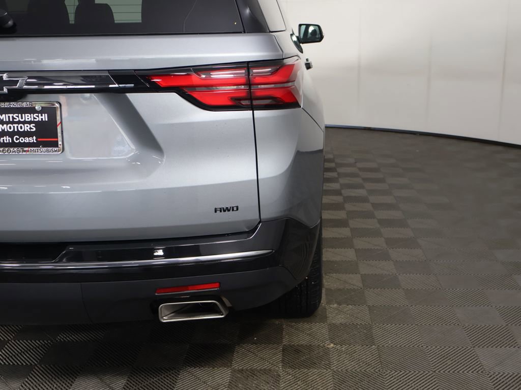 Used 2023 Chevrolet Traverse Premier w/ Redline Edition AWD/4WD image 18